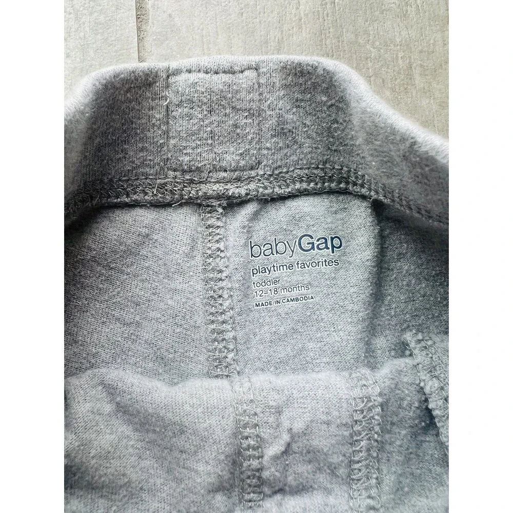 Lot Set of 2 Baby Gap Toddler Boy Playtime Favorites Cotton Shorts Casual 12-18m